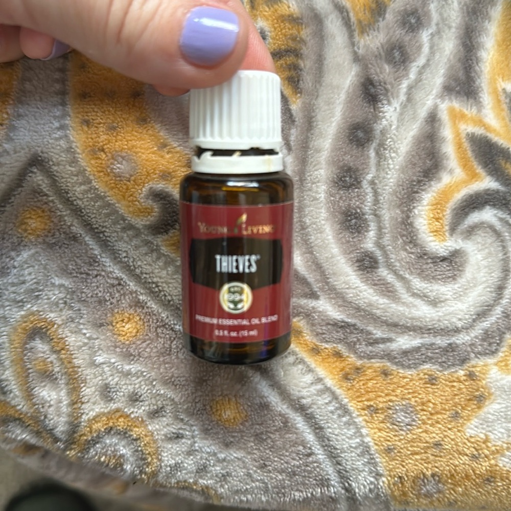 Thieves YL oil